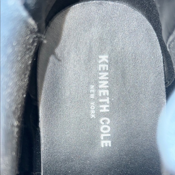 Kenneth Cole New York Black Chelsea Boots Sleek Leather Finish - Picture 12 of 12